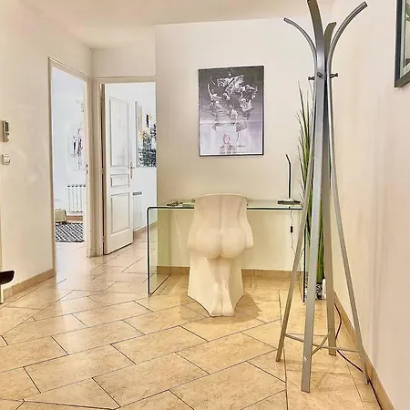 3 - 8b2 Apartment